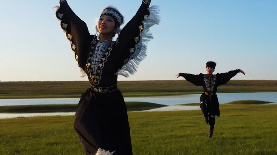 Театр танца Калмыкии «Ойраты» представит в Элисте программу «Золотой фонд калмыцкого танца»